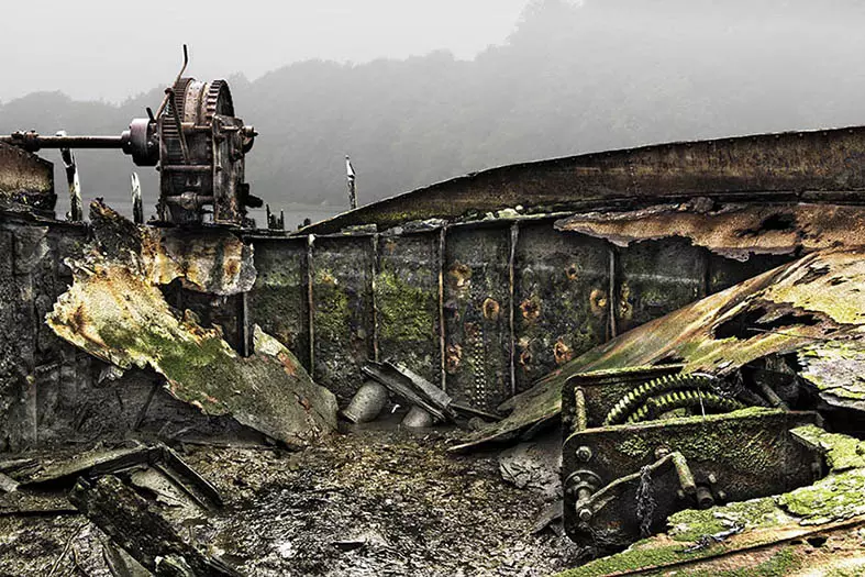 bernard-combe-photographe-createur-images-epaves-13